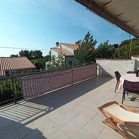Apartment Sonja Premantura